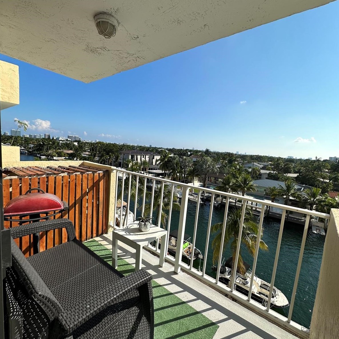 2350 Ne 135th St #505, Miami, FL 33181