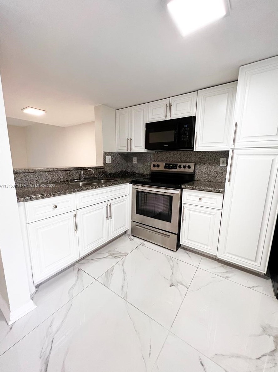 14000 Ne 3rd Ct #4, Miami, FL 33161