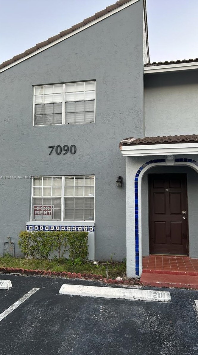 7090 Nw 173rd Dr #201, Hialeah, FL 33015