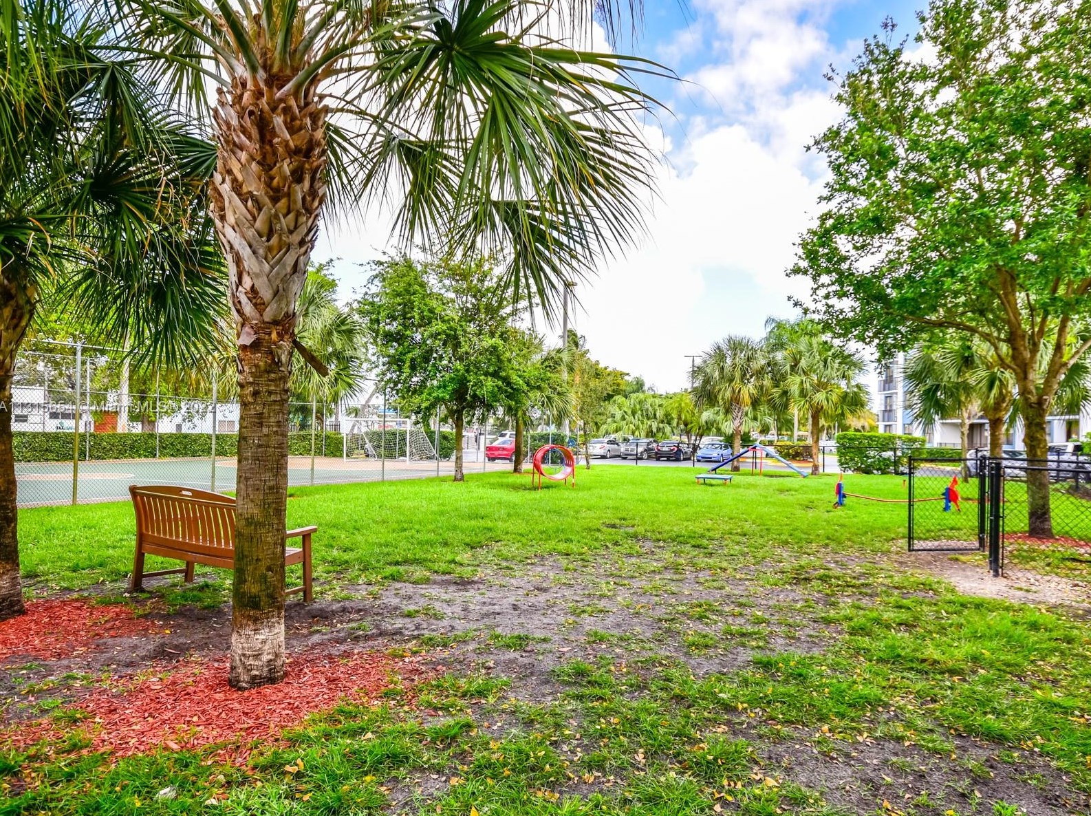 1470 123rd St, Miami FL 33161-6028 exterior