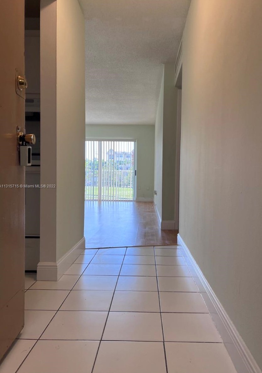 4920 Nw 79th Ave #207, Miami, FL 33166