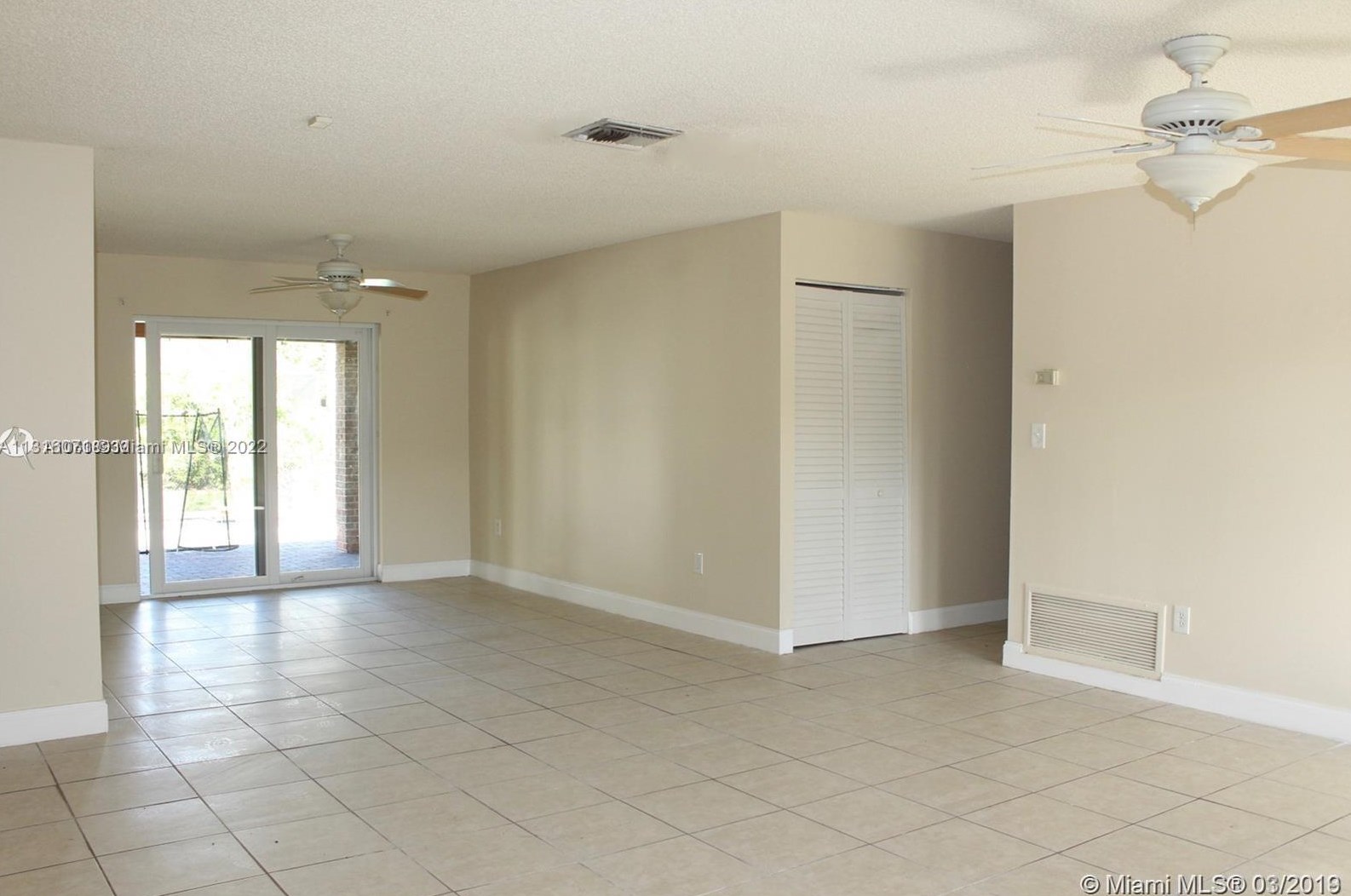 8601 Sw 180th St, Miami, FL 33157
