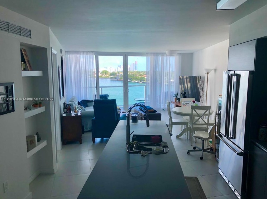 9821 E Bay Harbor Dr #703, Miami, FL 33154
