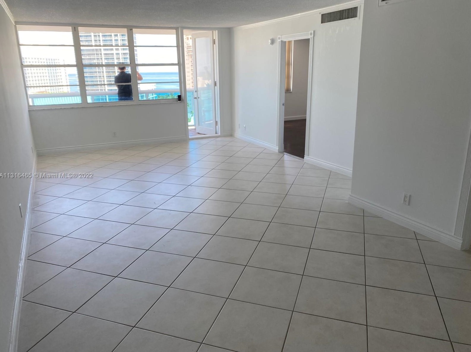 6770 Indian Creek Dr #14-a, Miami, FL 33141