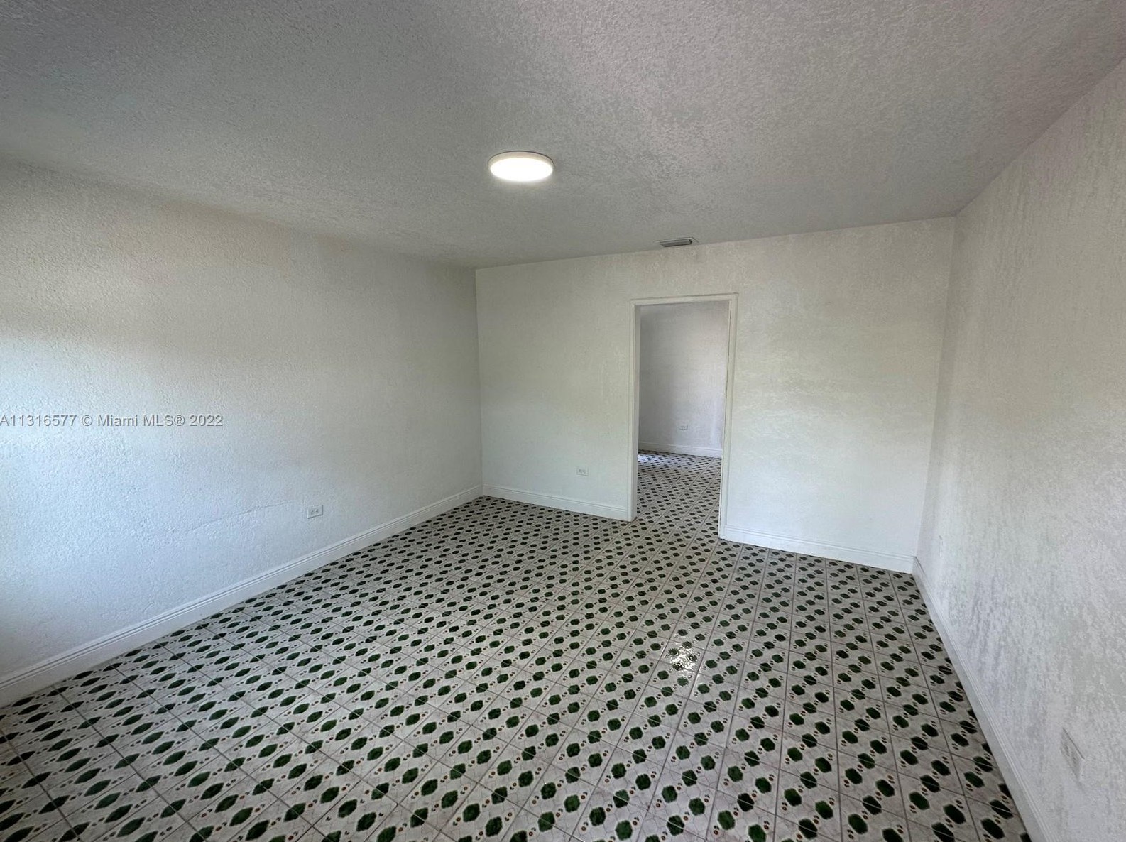 2957 Nw 14th Ct #2957, Miami, FL 33142