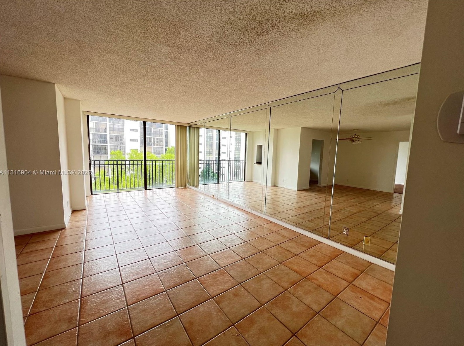 17021 Bay Rd, Miami FL  33160-3684 exterior