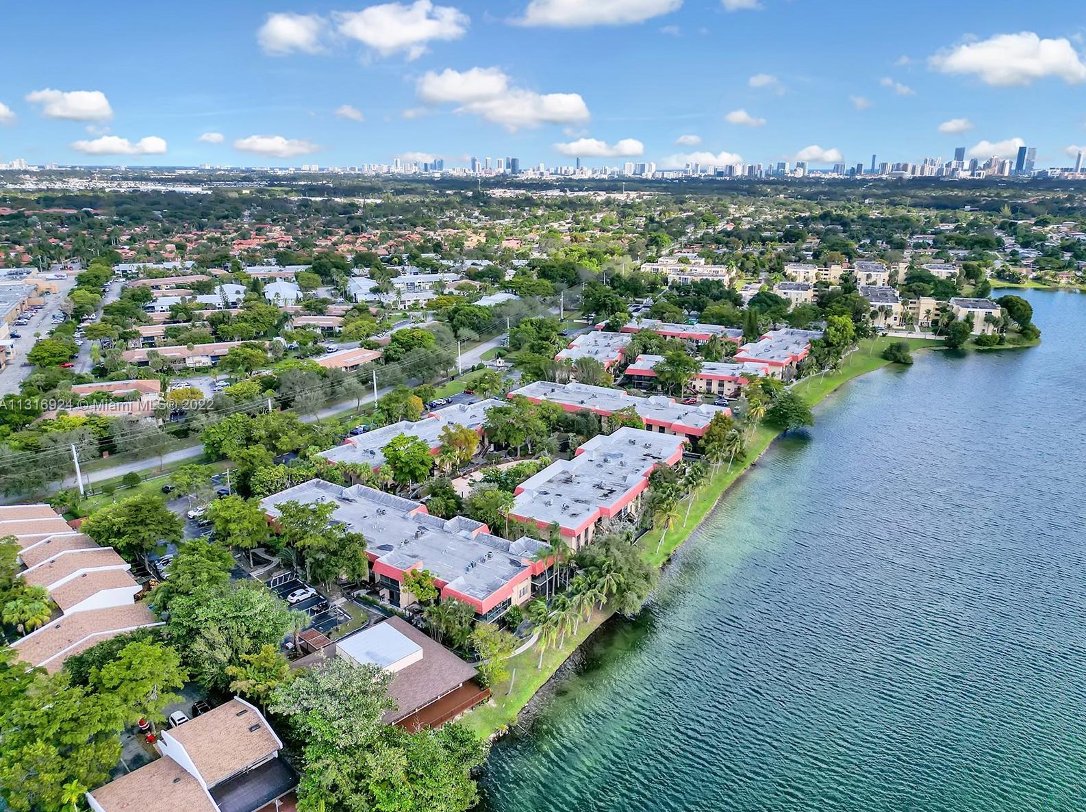 770 199th St, Miami FL  33169-2846 exterior