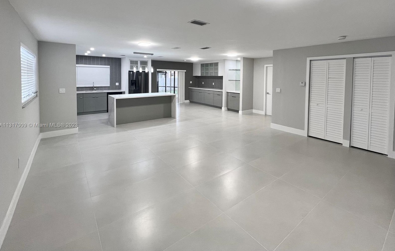 240 Se 7th St, Dania Beach, FL 33004