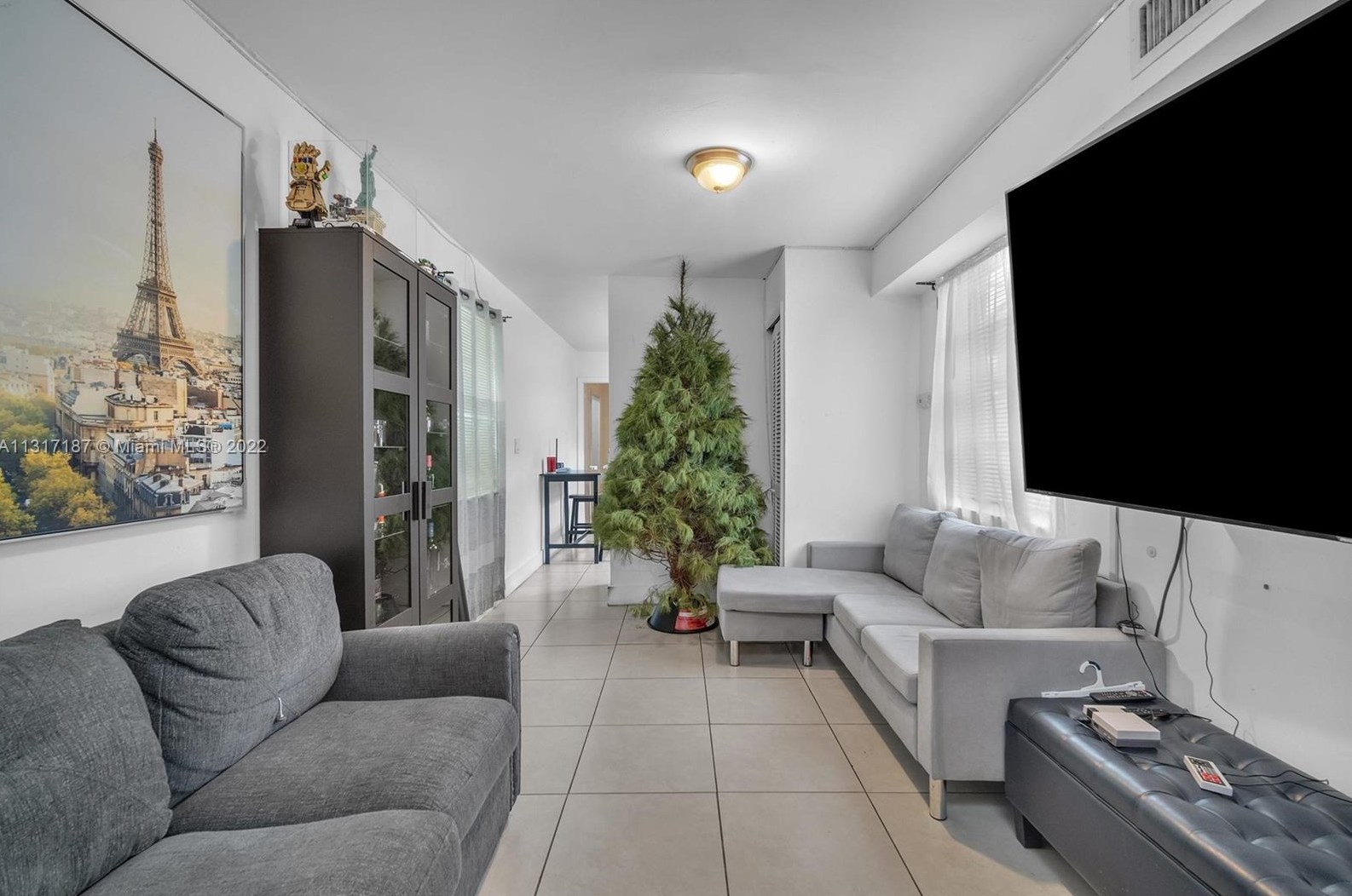 621 Glenn Pkwy, Hollywood FL 33021-5624 exterior