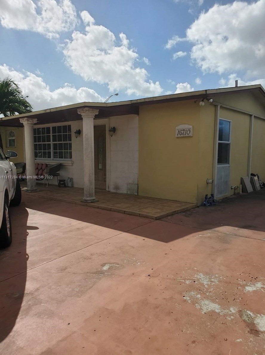 16710 48th Ct, Miami, FL 33055-4215