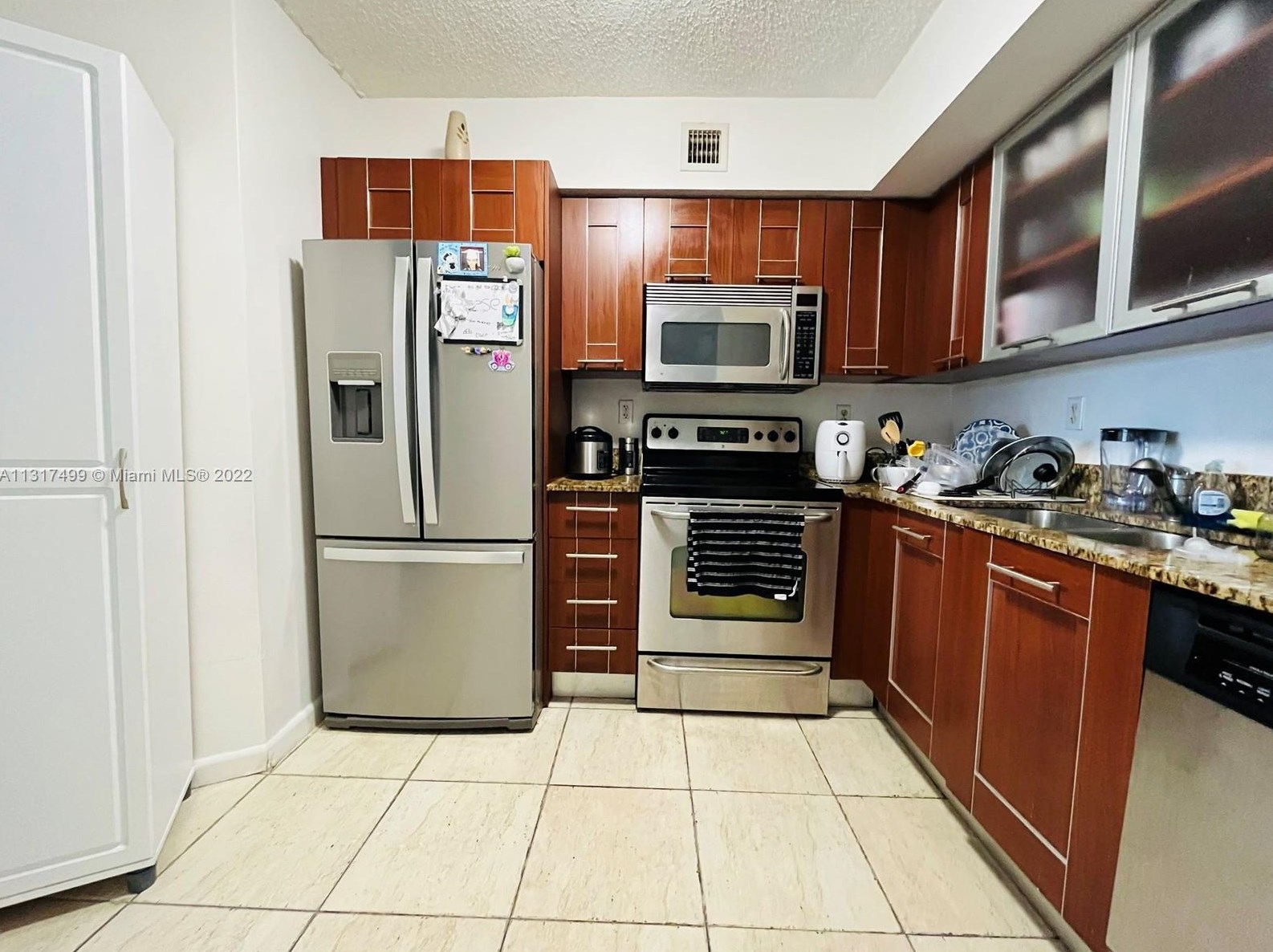 3300 Ne 191st St Apt 1009, Miami, FL 33180