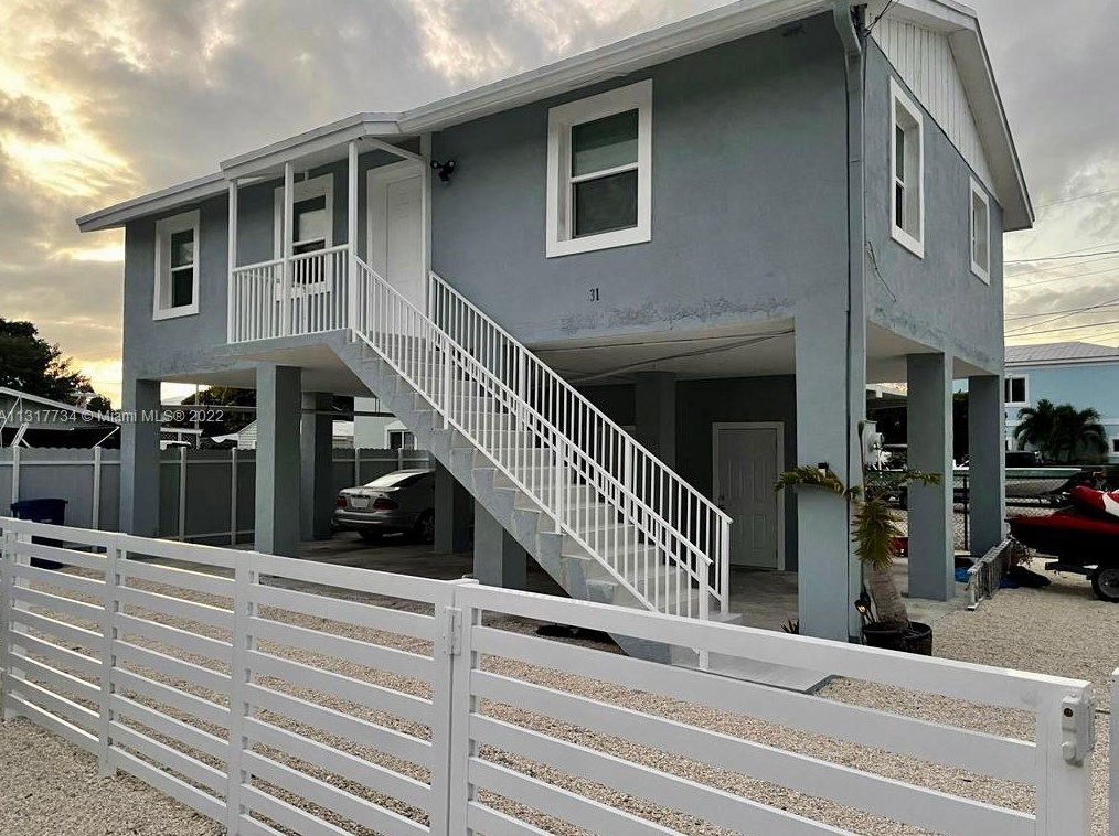 31 Silver Springs Dr, Key Largo, FL 33037