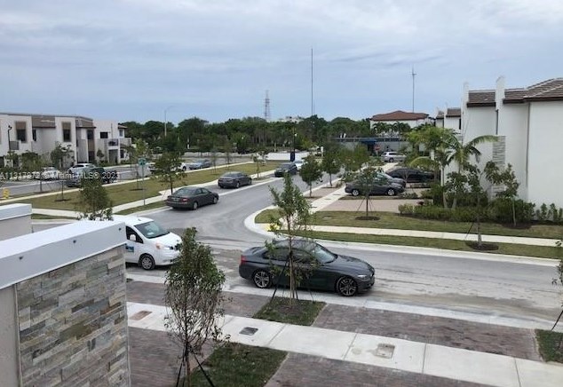 542 207th St, Miami FL 33179-2440 exterior