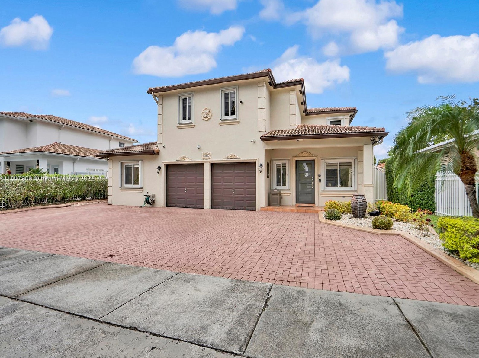13821 28th St, Miami, FL 33175-6612