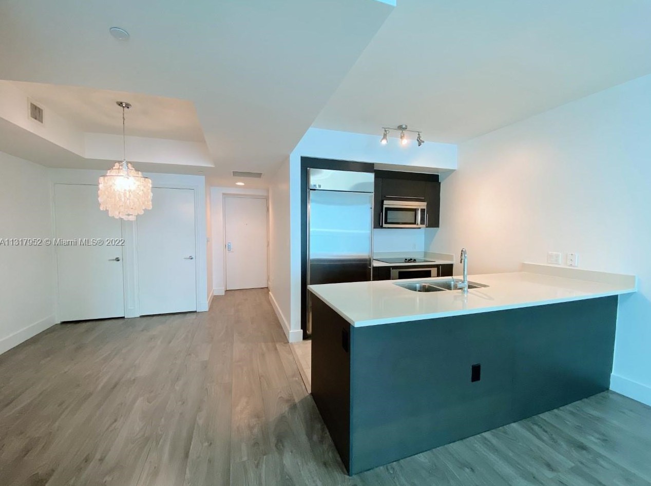 55 Se 6th St #1600, Miami, FL 33131