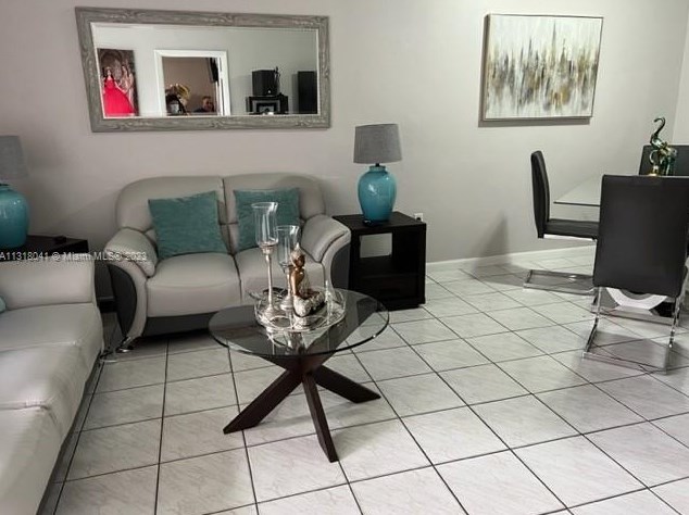 10000 Nw 80th Ct #2131, Hialeah, FL 33016