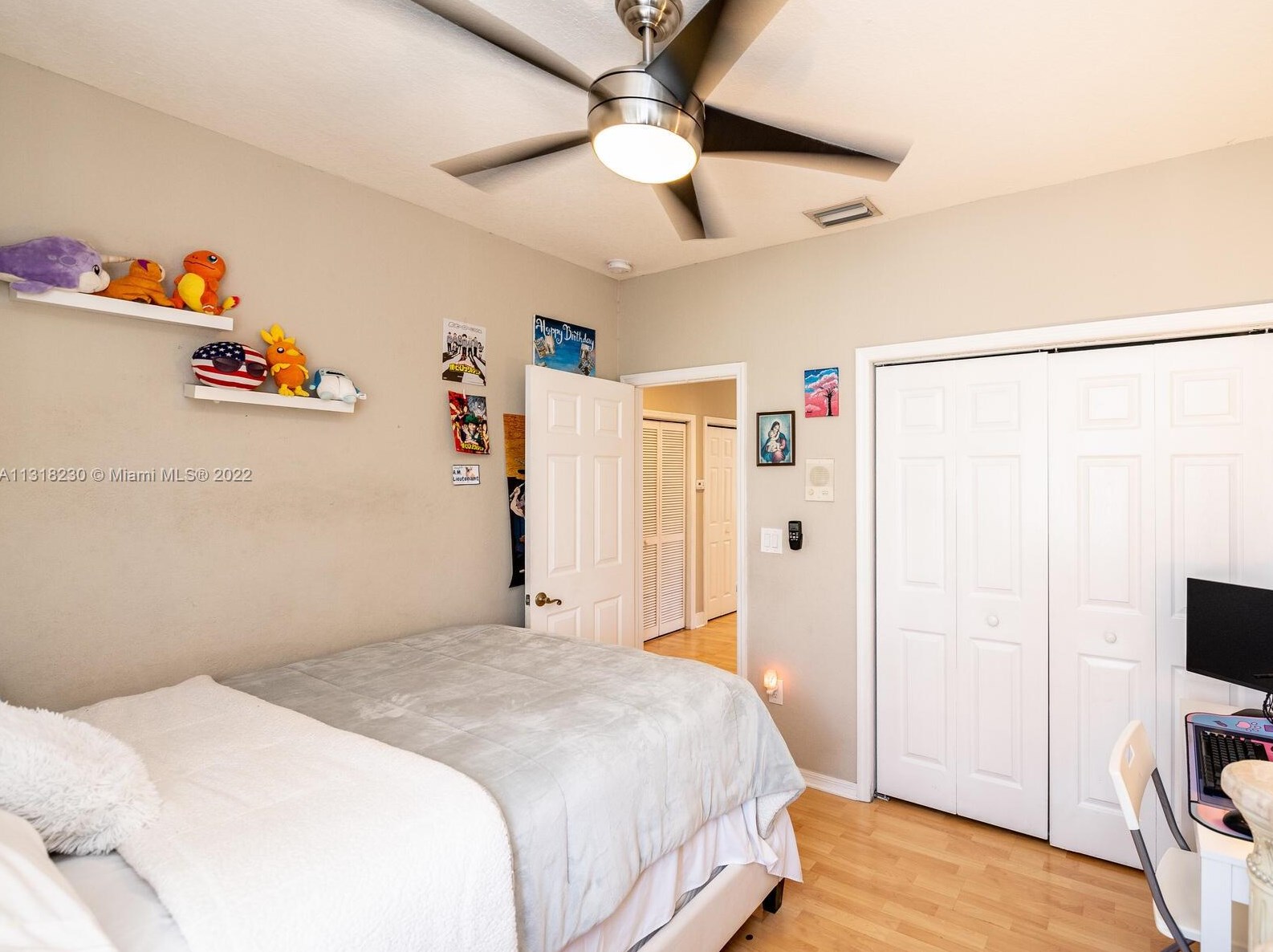 10813 51 Ln, Miami FL 33178-3562 exterior