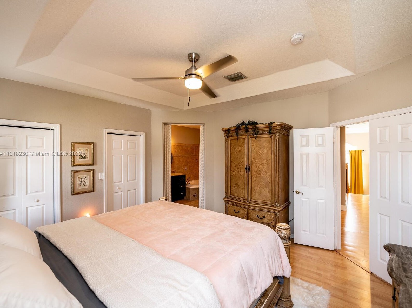 10813 51 Ln, Miami FL 33178-3562 exterior