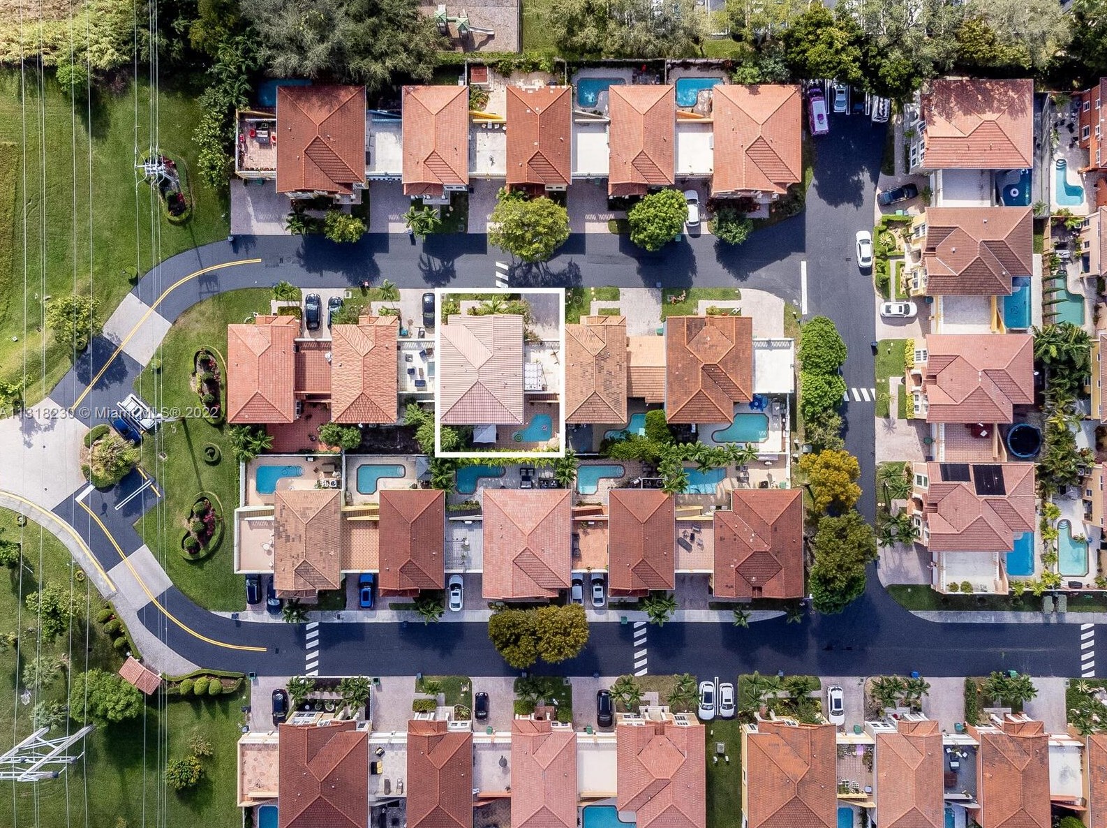 10813 51 Ln, Miami FL 33178-3562 exterior