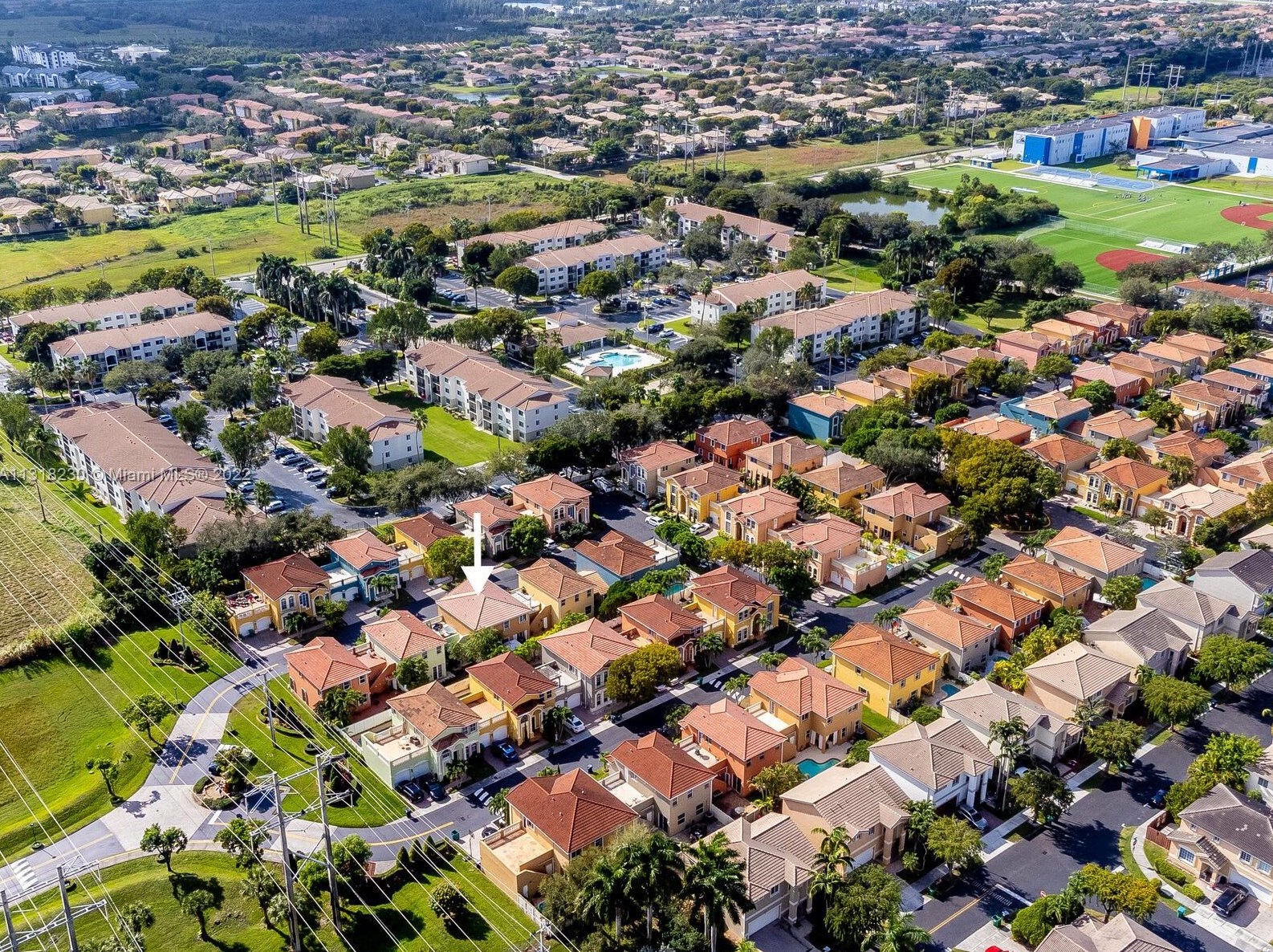 10813 51 Ln, Miami FL 33178-3562 exterior