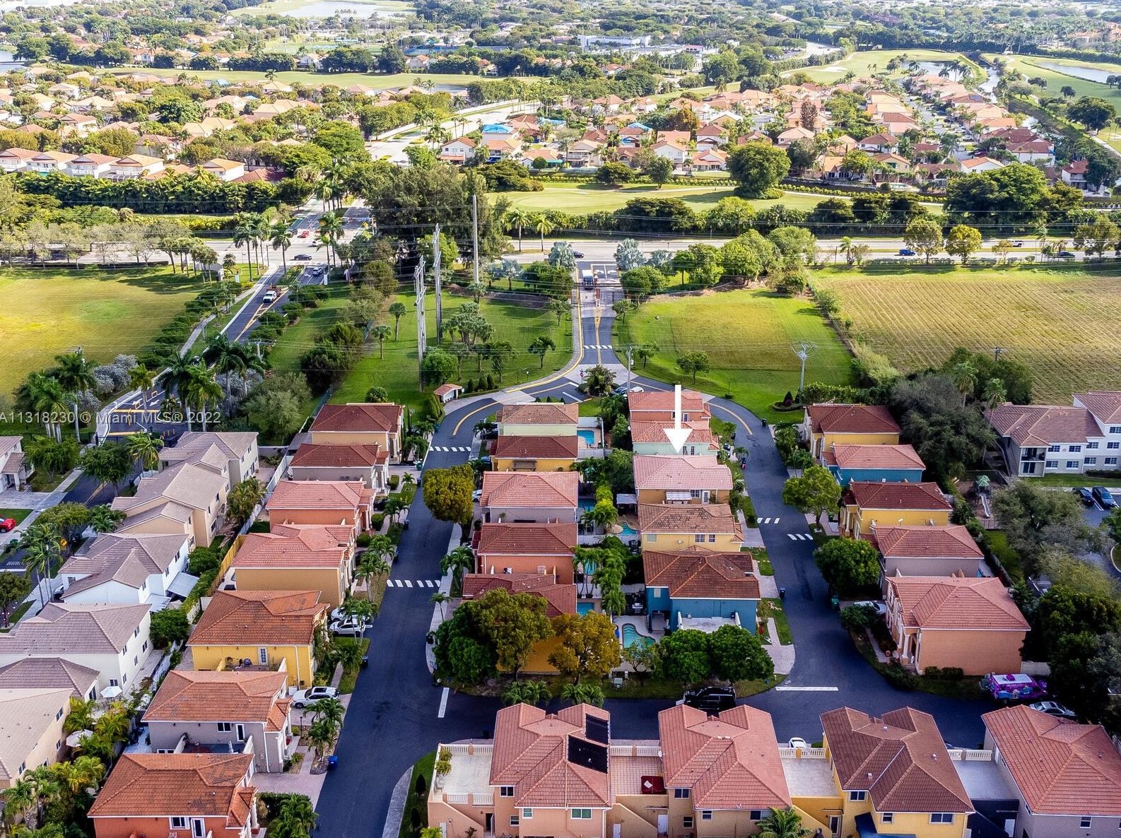 10813 51 Ln, Miami FL 33178-3562 exterior