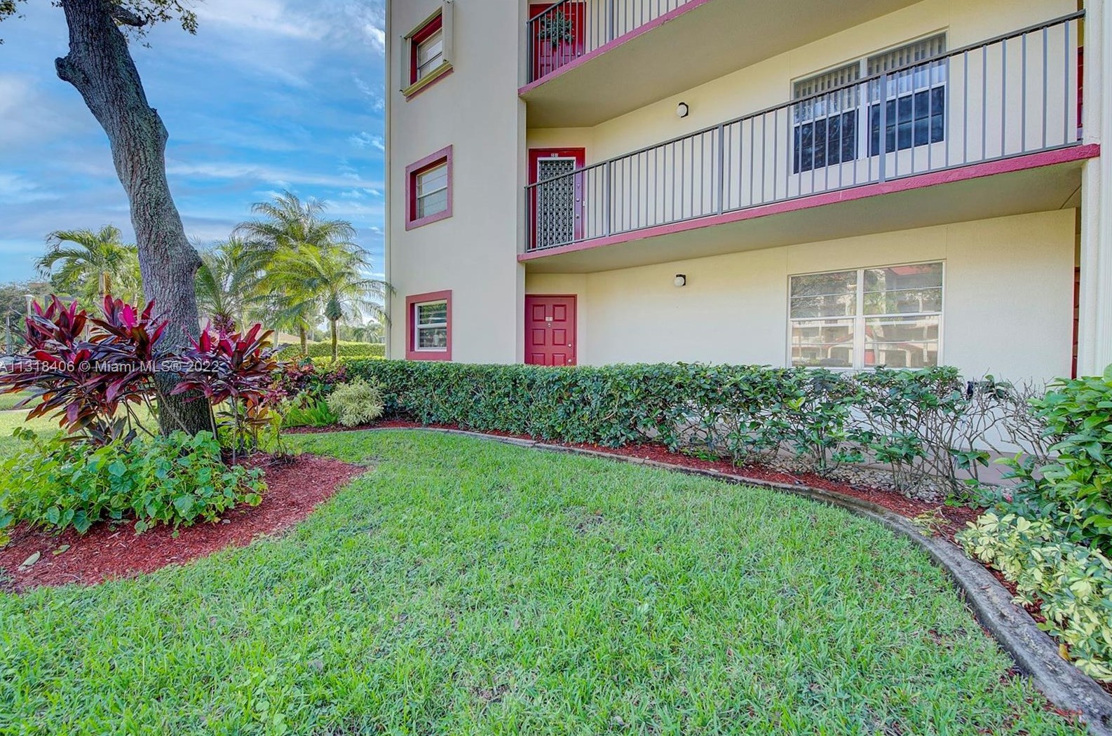 1000 Sw 128th Ter #101v, Hollywood, FL
