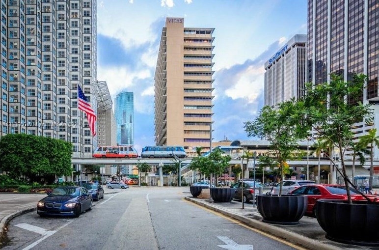 150 Se 3rd Ave #211, Miami, FL 33131