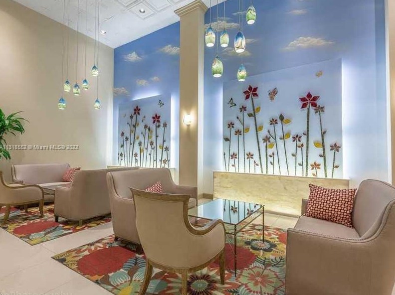 1201 Ocean Dr, Hollywood FL  33019-2121 exterior