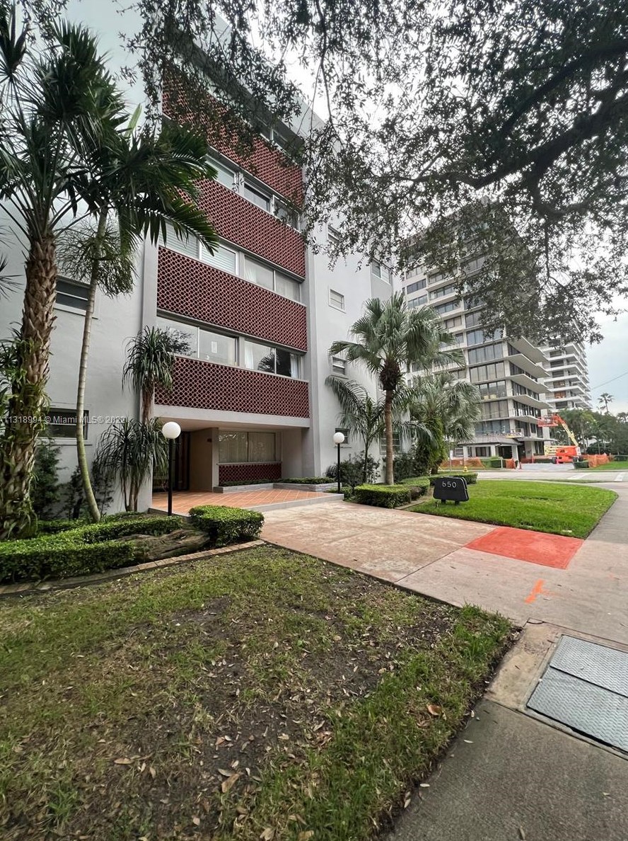 650 Coral Way #302, Miami, FL 33134