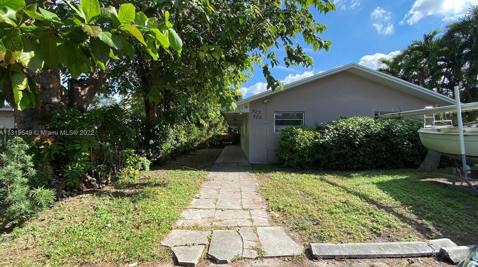 323 N 61st Terrace #1-2, Hollywood, FL 33024