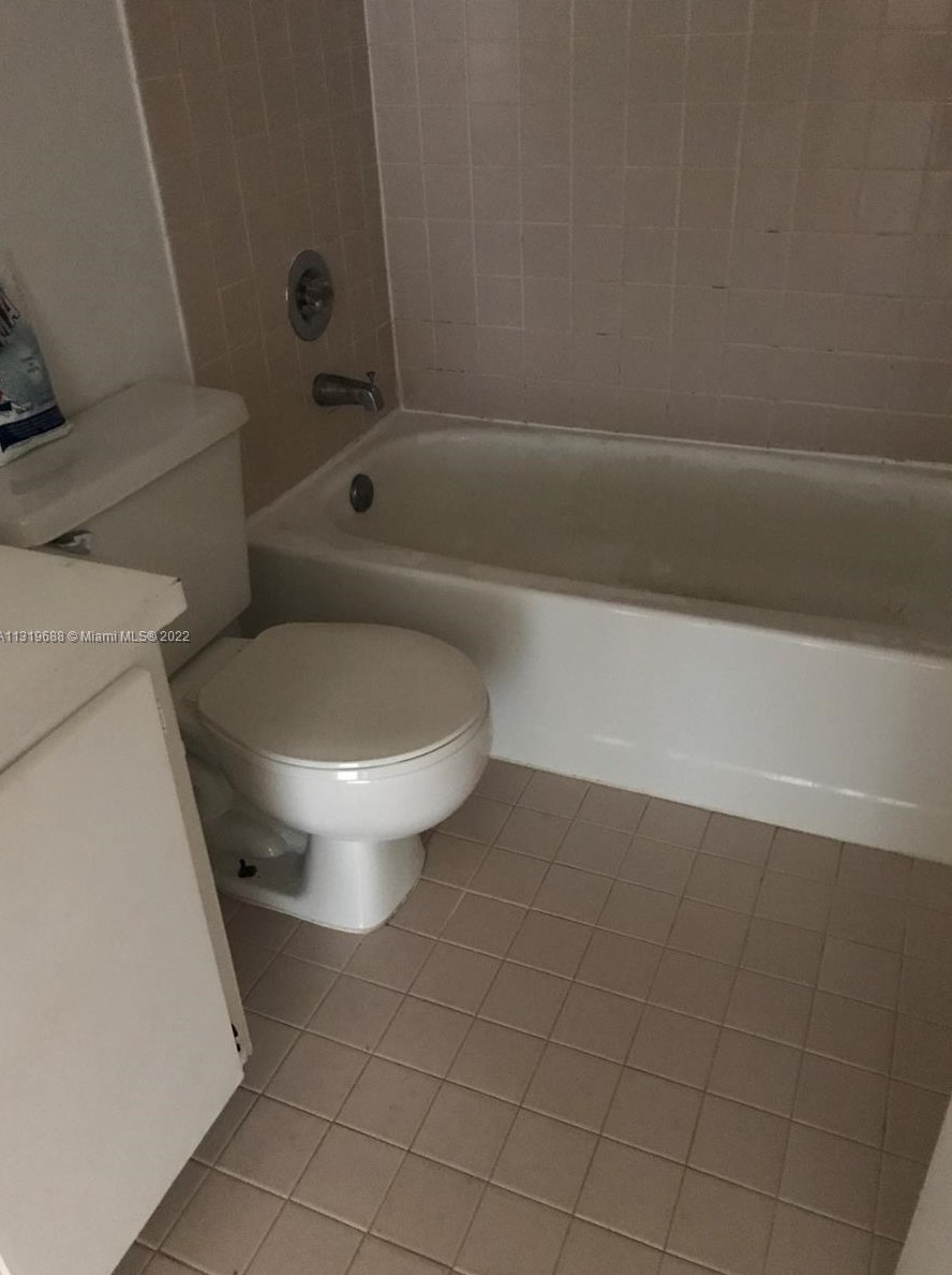 8200 Sw 210th St #217, Miami, FL 33189