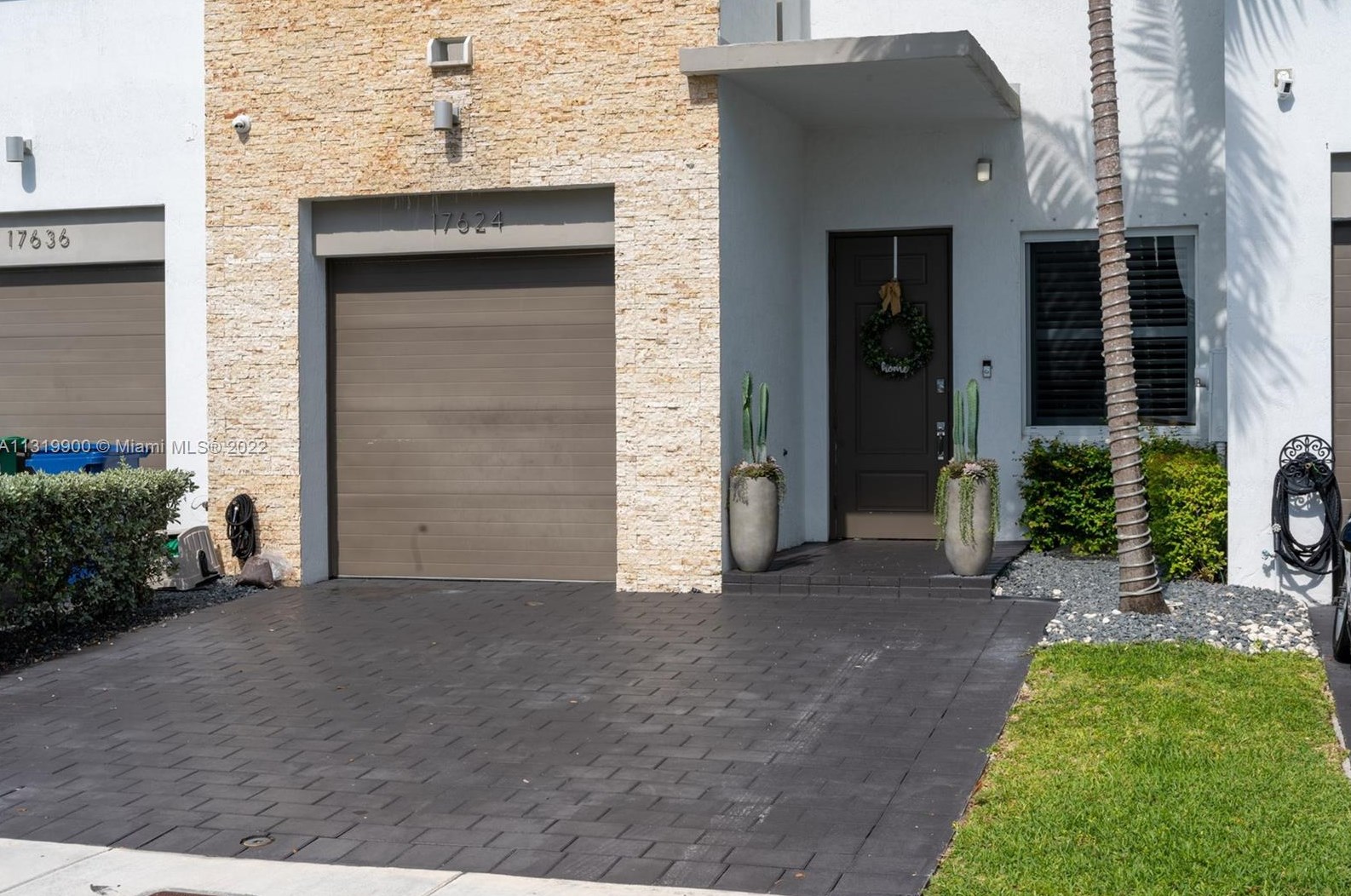 17624 153rd Ave, Miami, FL 33187-0812
