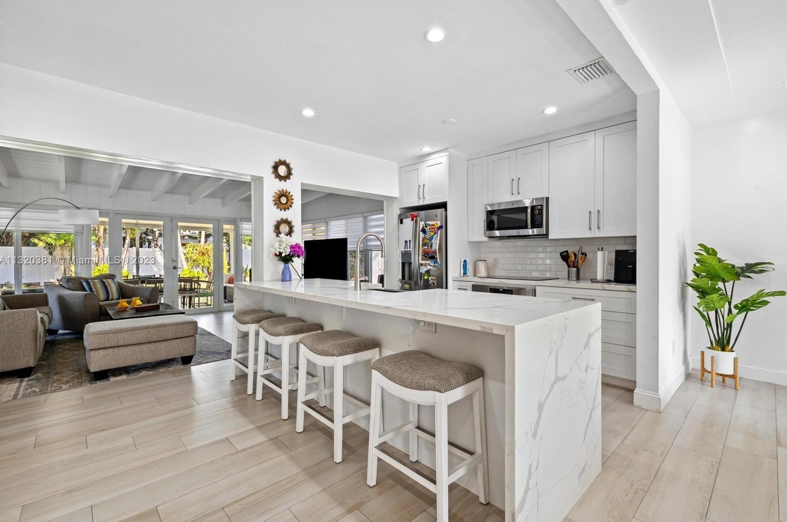 1601 110th St, Miami FL  33161-7414 exterior