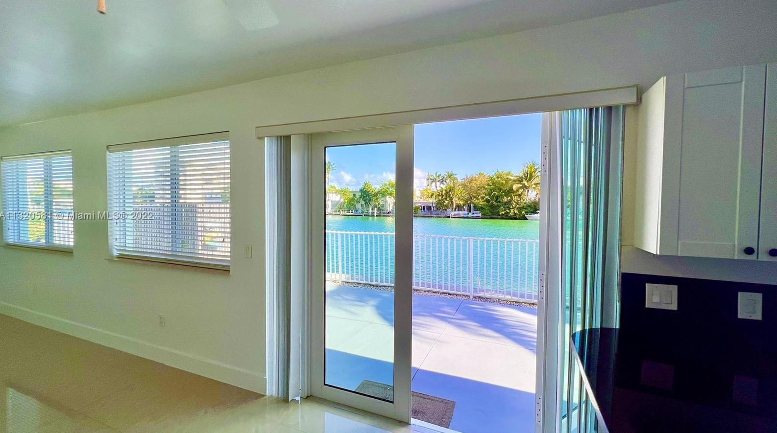 8227 Crespi Blvd #4, Miami, FL 33141