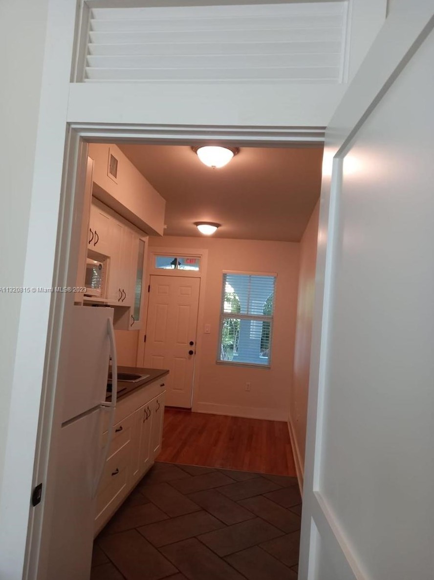 119 Cibao Ct #2, Miami, FL 33134