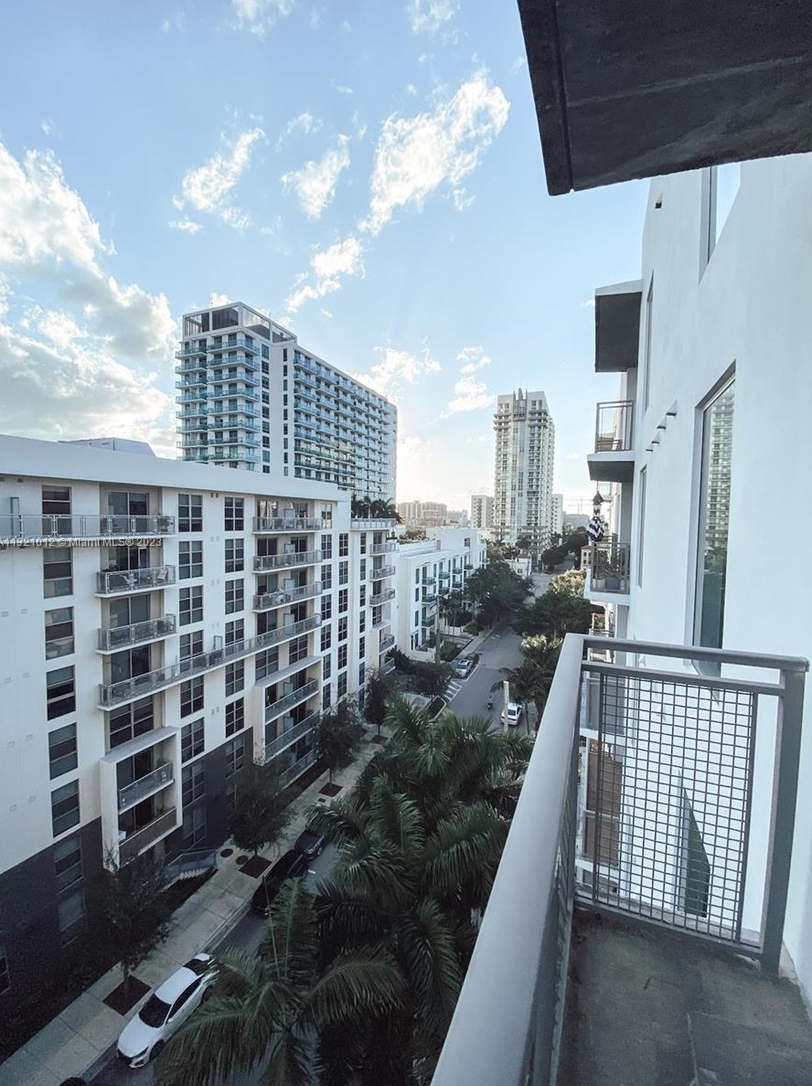 455 Ne 25th St #809, Miami, FL 33137