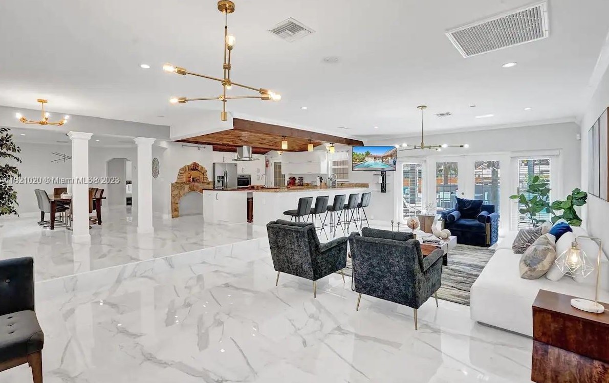247 Sw 5th St #na, Dania Beach, FL 33004