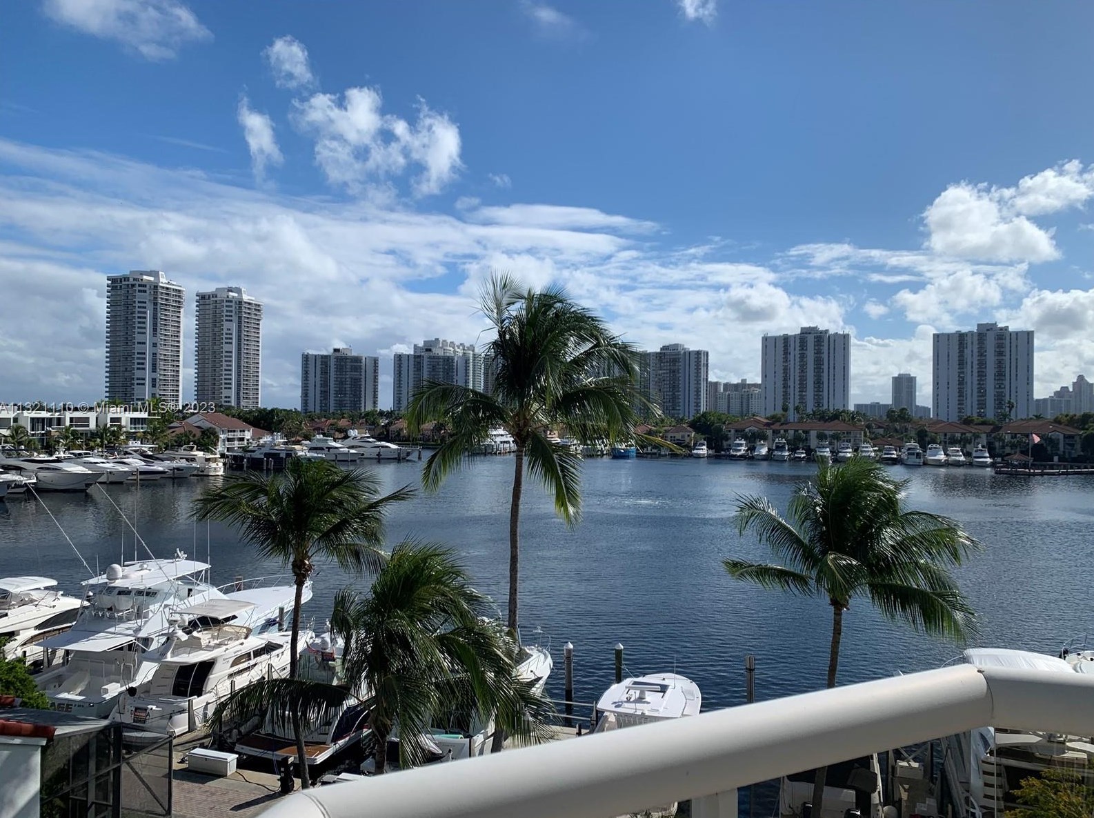 3610 Yacht Club Dr #408-1, Miami, FL