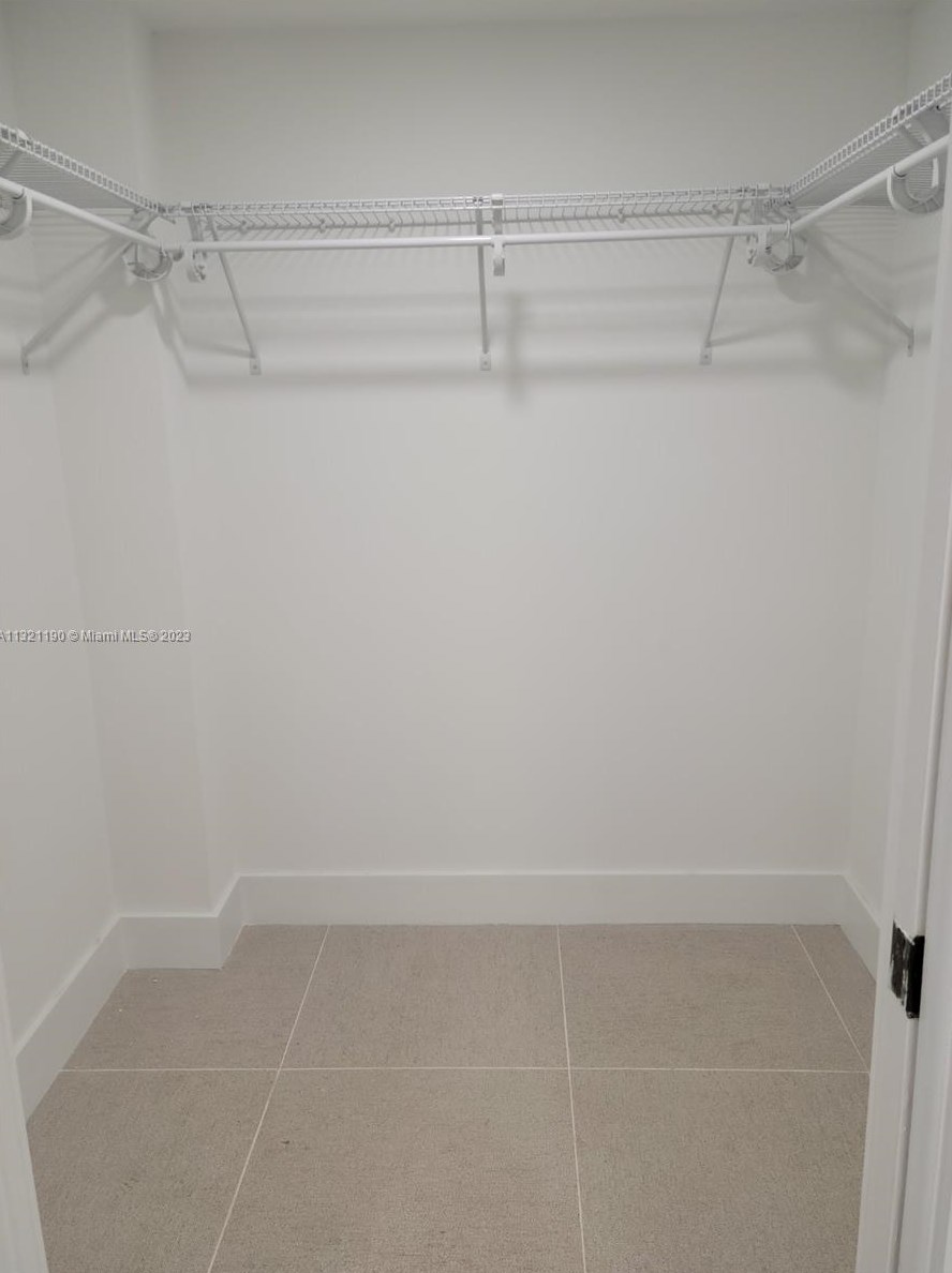 8025 Sw 107th Ave #216, Miami, FL 33173