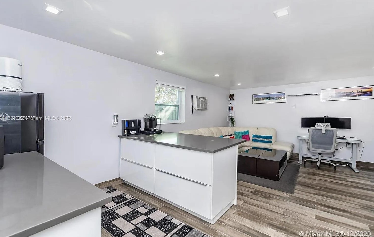 1644 Washington St, Hollywood FL  33020-6121 exterior