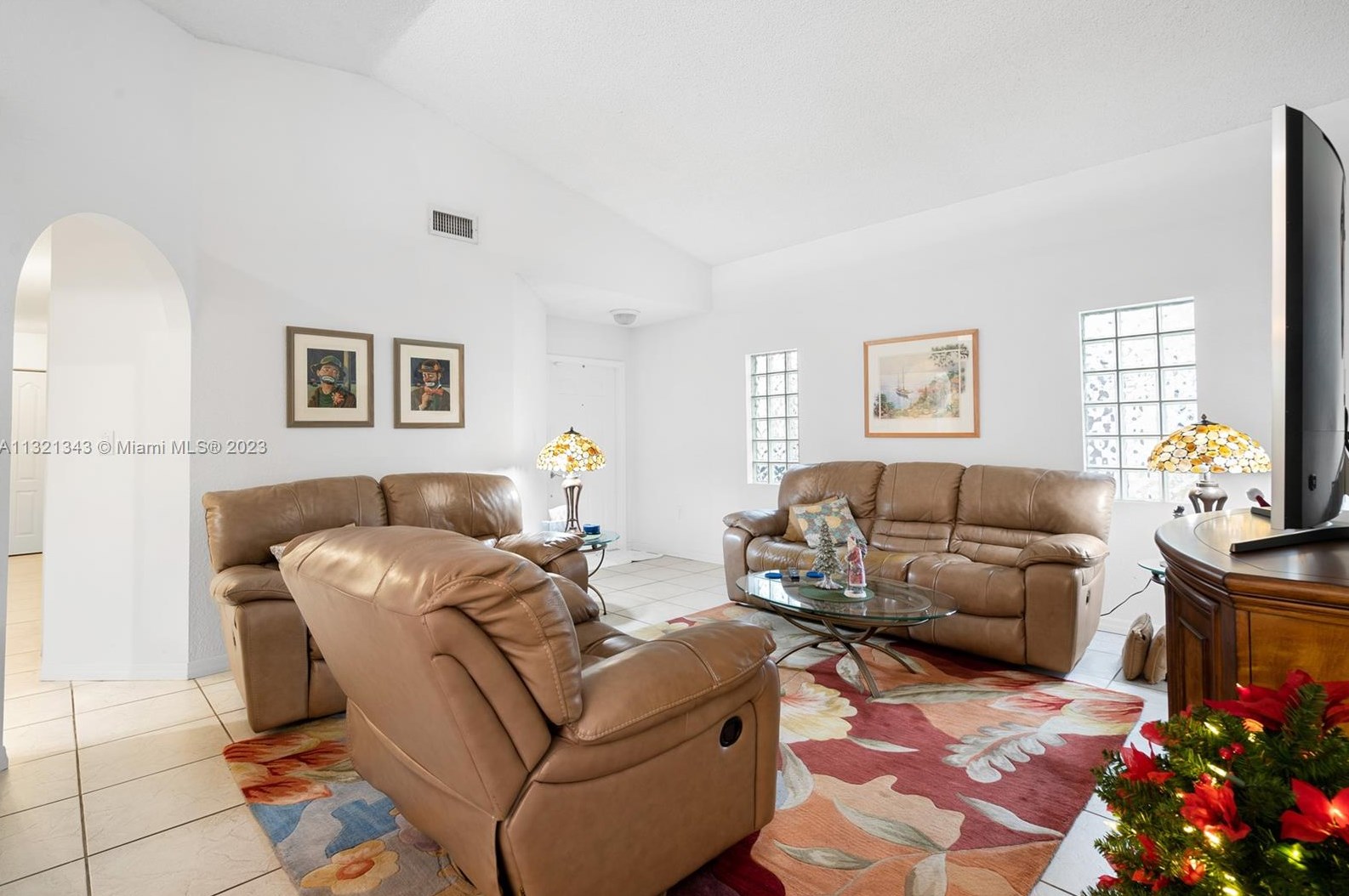 11249 50th Ter, Miami, FL 33178-6041