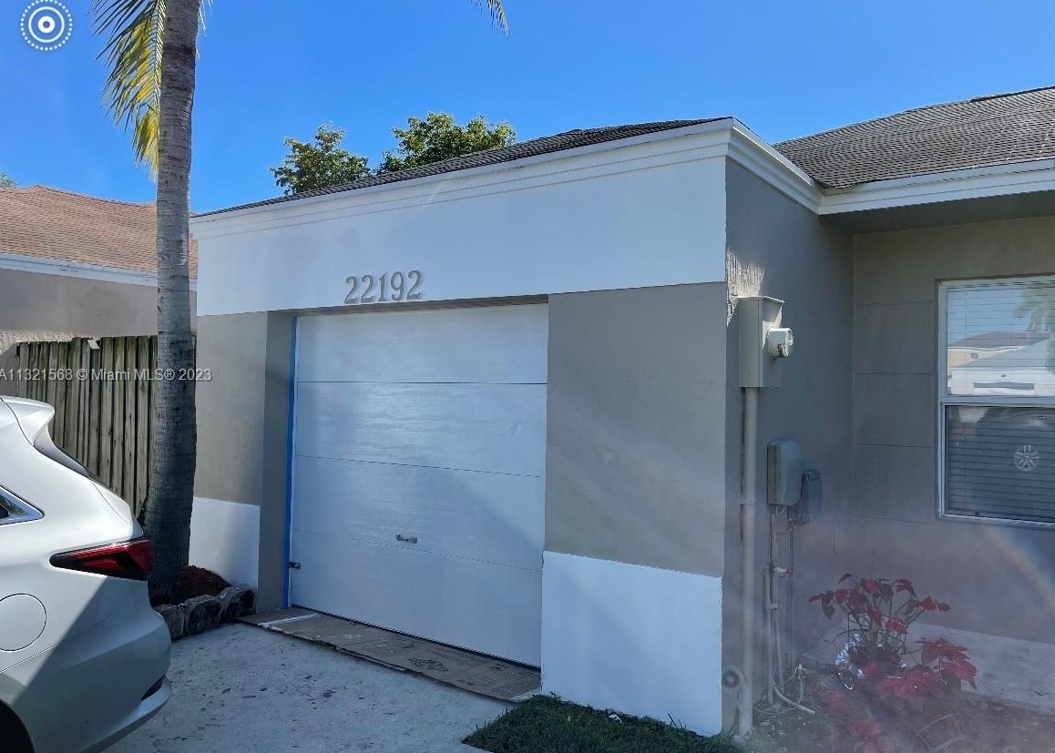 22192 Sw 98th Pl #22192, Miami, FL 33190