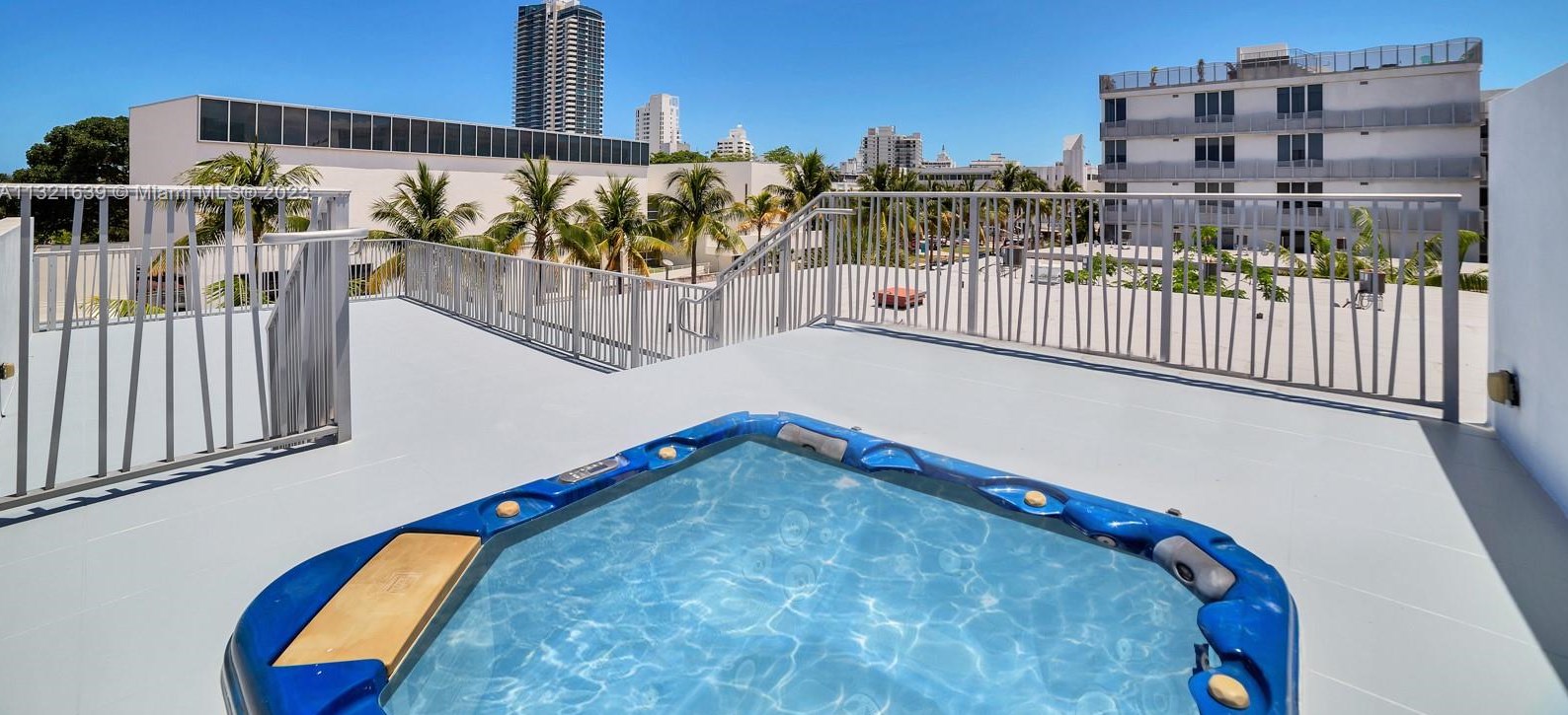 2160 Park Ave #202, Miami, FL 33139