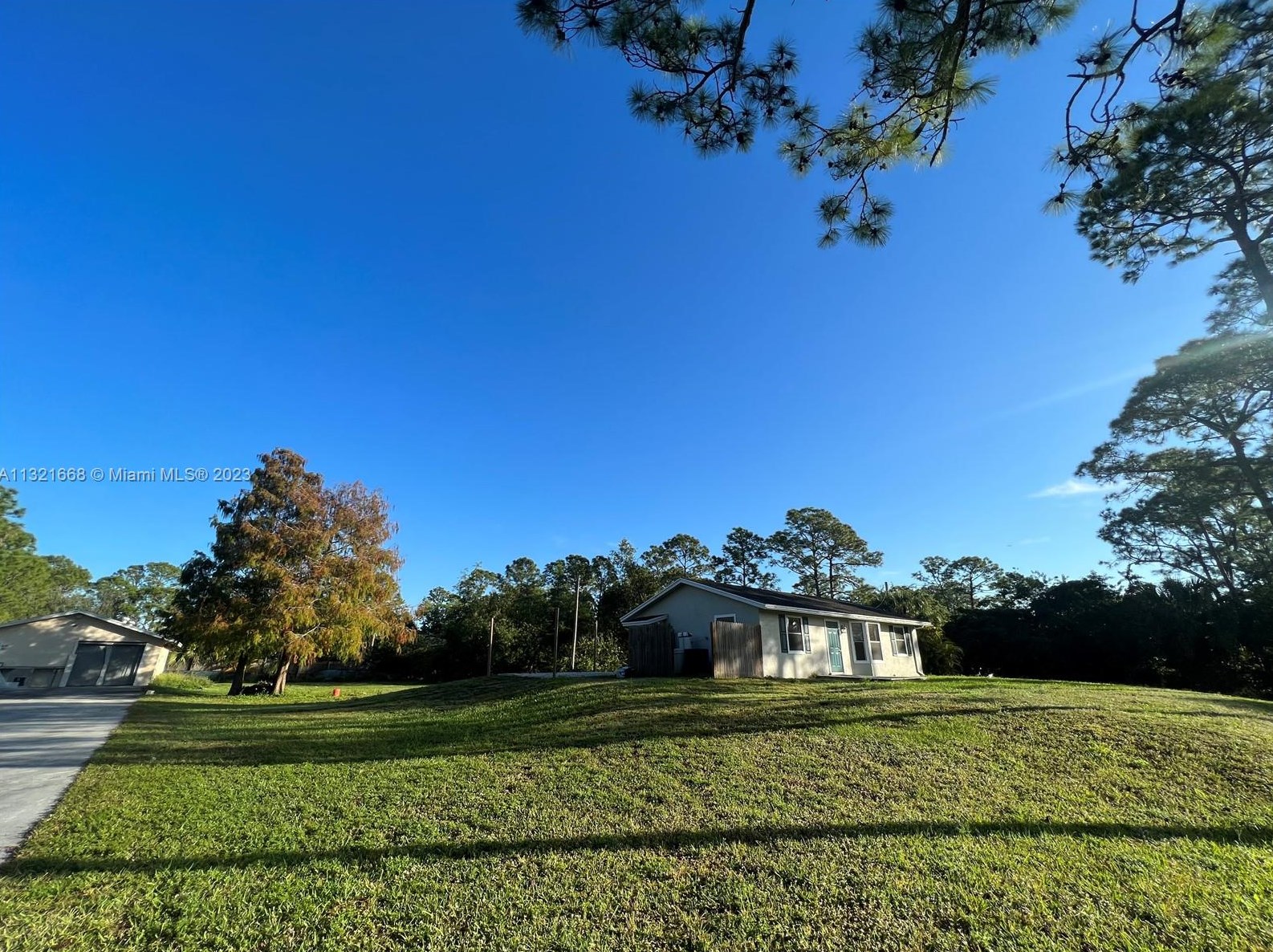 17999 Orange Grove Blvd, Town of Loxahatchee Groves, FL 33470