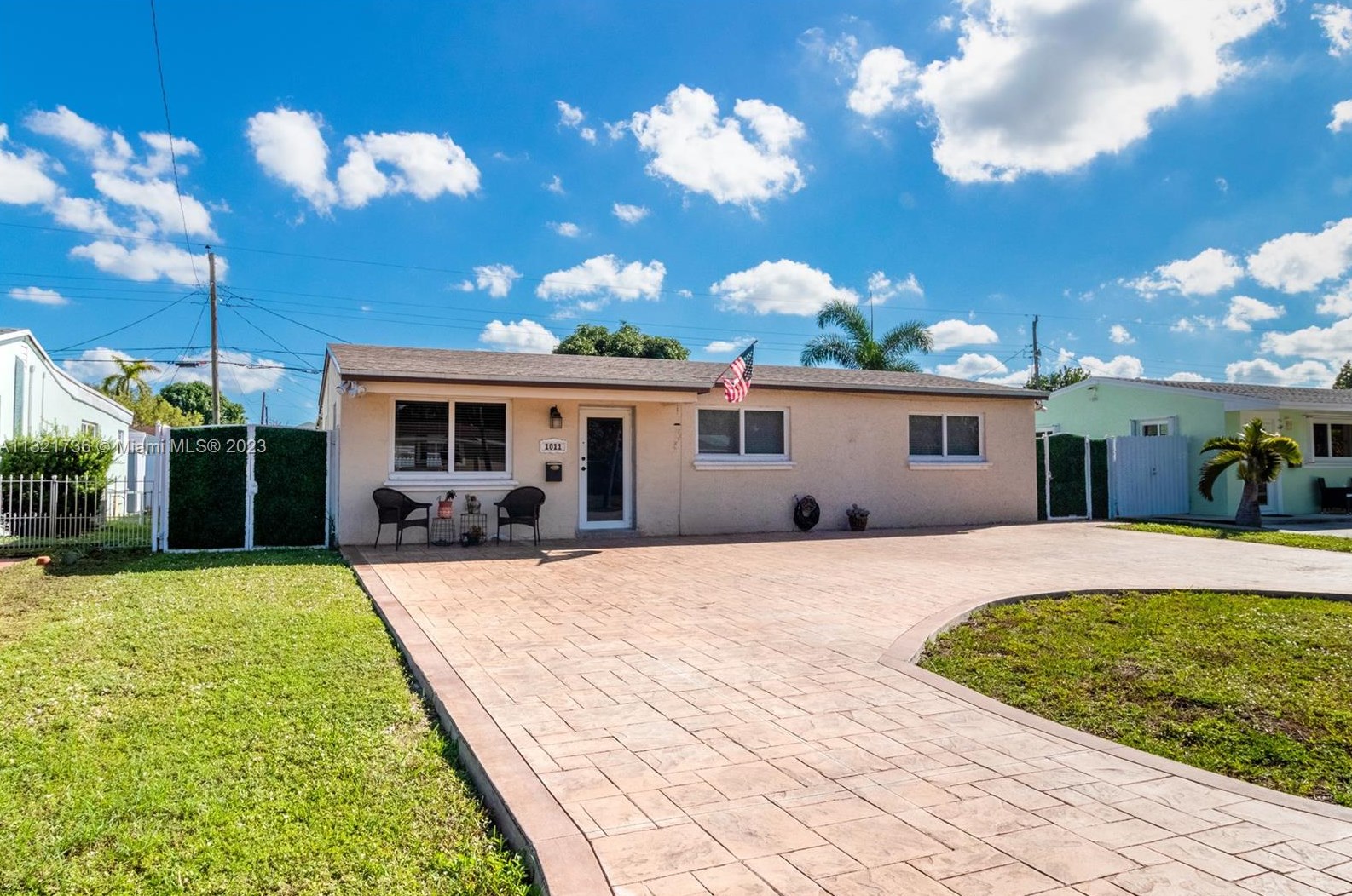 1011 70th Way, Hollywood, FL 33024-5531