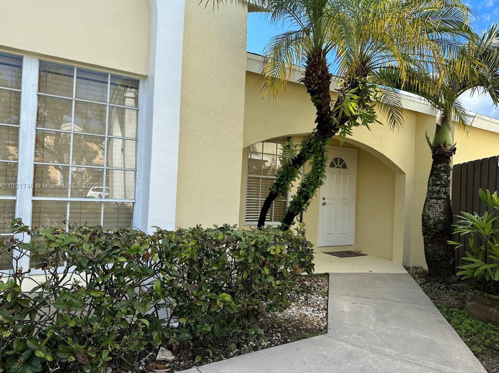 9746 Nw 51st Terrace #9746, Miami, FL 33178