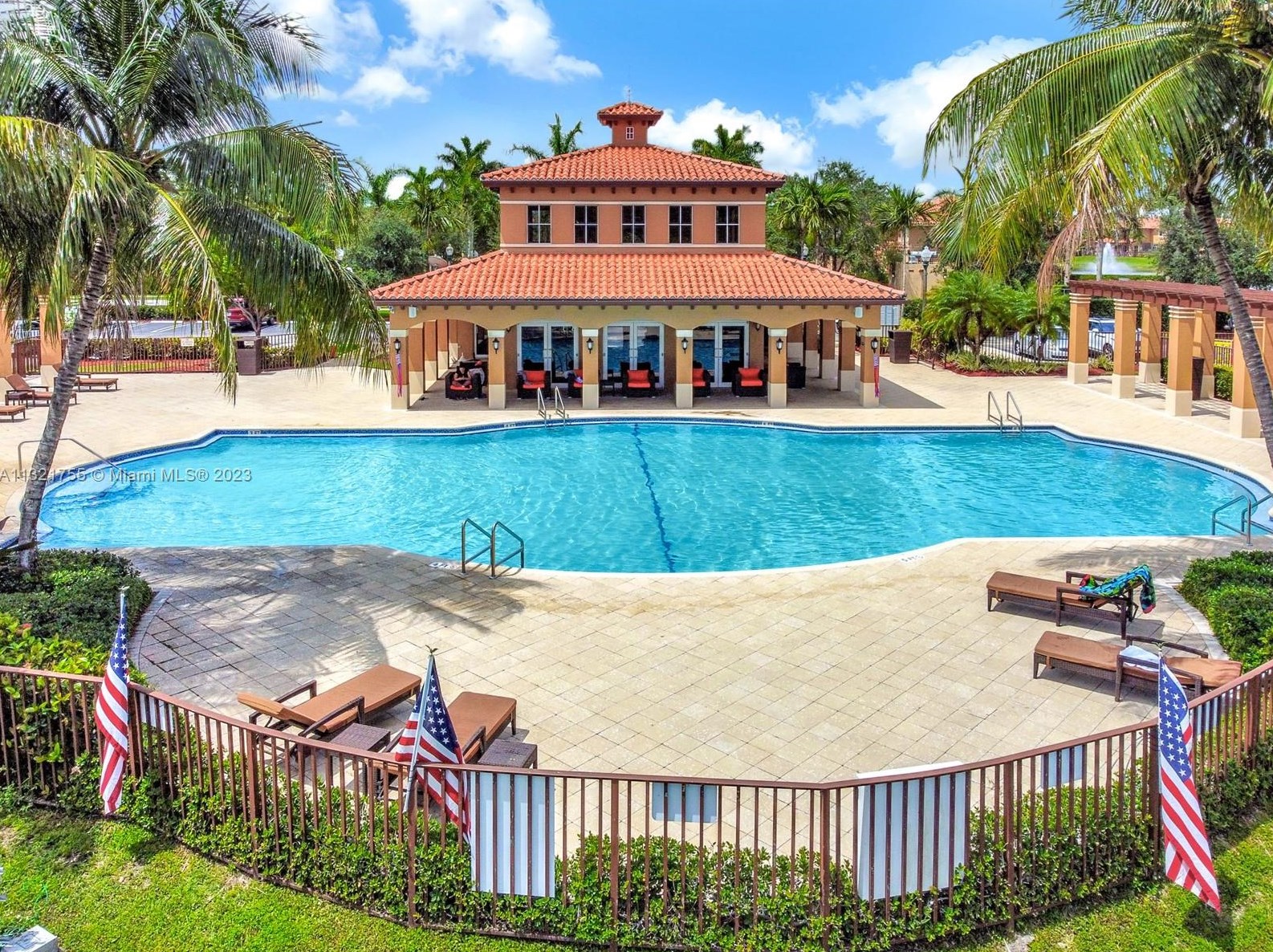 3051 153rd Path, Miami, FL 33185-4888