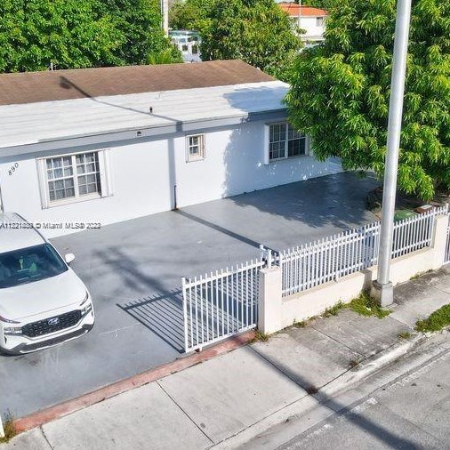 890 E 10th Ave, Hialeah, FL 33010