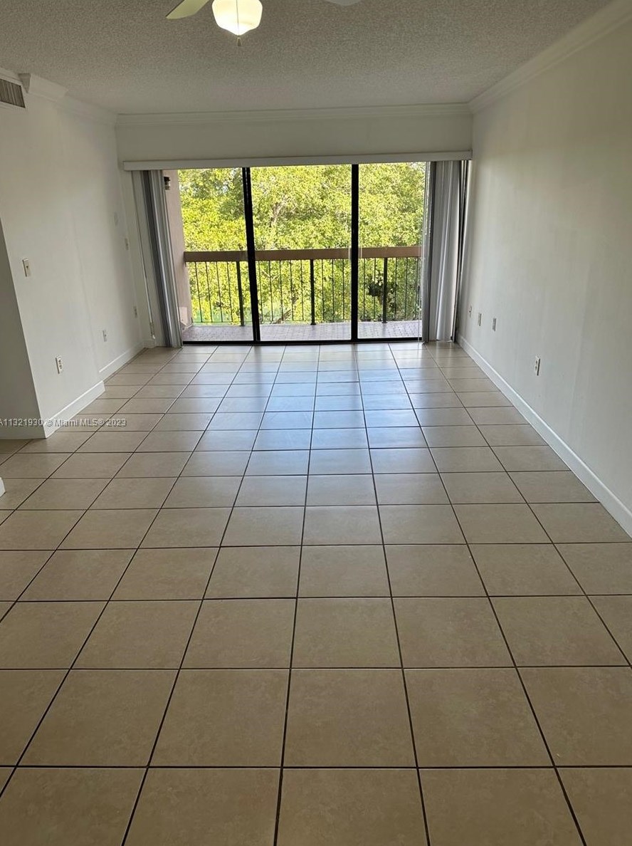 6320 Sw 138th Ct Apt 410, Miami, FL 33183