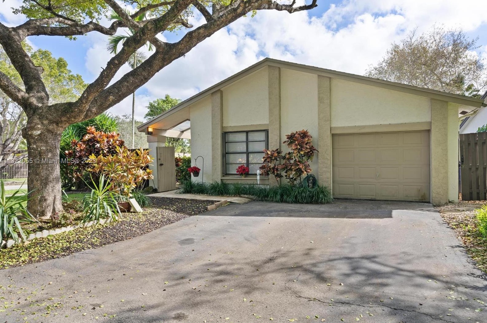 13500 108th Street Cir, Miami, FL 33186-3350